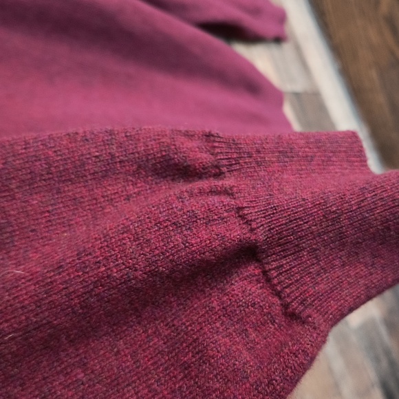 Saks Fifth Avenue Deep Red 100% Cashmere Crew Neck Sweater Sz Large Men - Picture 11 of 16